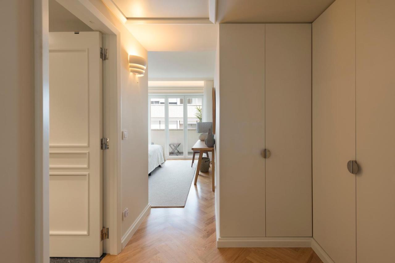 Emporium Deluxe 3Br Apartment W/ Private Parking By Lovelystay Πόρτο Εξωτερικό φωτογραφία