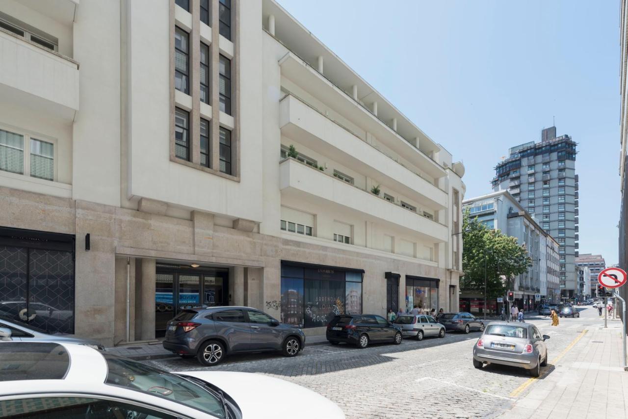Emporium Deluxe 3Br Apartment W/ Private Parking By Lovelystay Πόρτο Εξωτερικό φωτογραφία