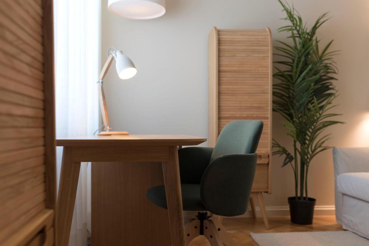 Emporium Deluxe 3Br Apartment W/ Private Parking By Lovelystay Πόρτο Εξωτερικό φωτογραφία