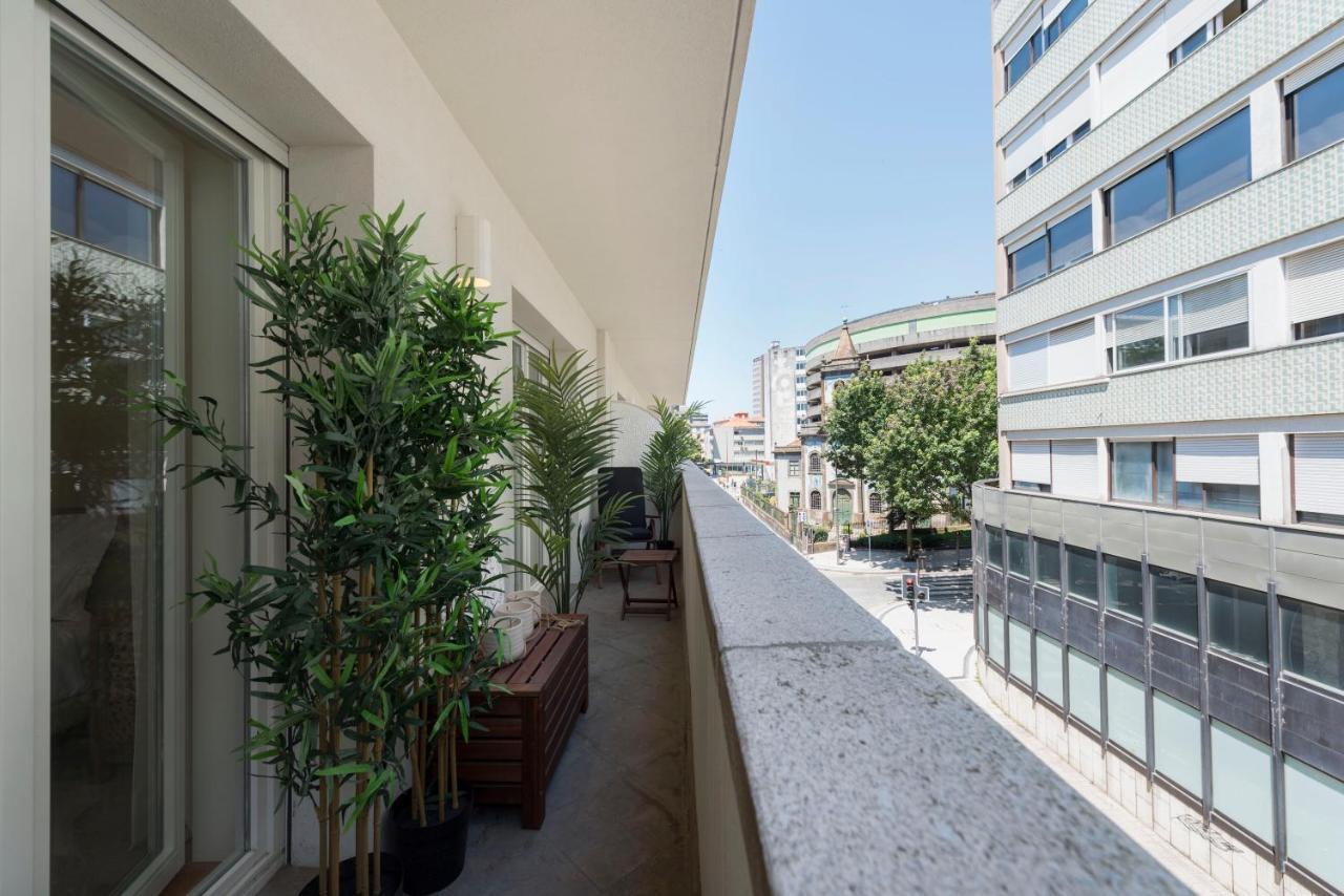 Emporium Deluxe 3Br Apartment W/ Private Parking By Lovelystay Πόρτο Εξωτερικό φωτογραφία