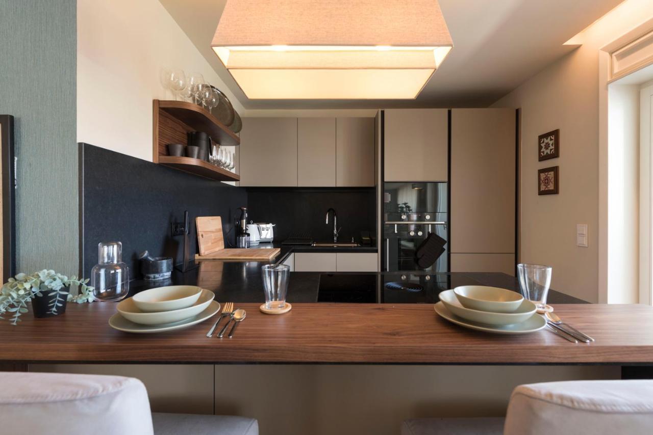 Emporium Deluxe 3Br Apartment W/ Private Parking By Lovelystay Πόρτο Εξωτερικό φωτογραφία