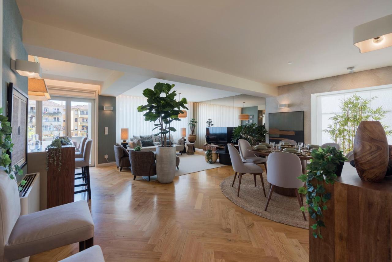 Emporium Deluxe 3Br Apartment W/ Private Parking By Lovelystay Πόρτο Εξωτερικό φωτογραφία